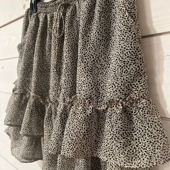 Sienna Sky Y2K Black & White Layered Ruffled Mini Skirt Size M - Picture 3 of 4